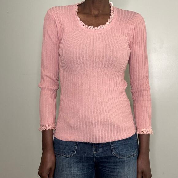 VINTAGE | 1970s R & K Pink Ribbed Knit Crochet Trim Blouse Size S/M - Picture 1 of 5